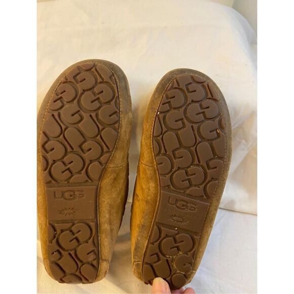 Ugg driving moccasins slippers Womens size 7 ? - Picture 3 of 5